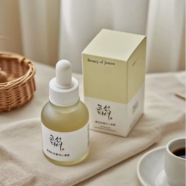 the 4-Color Essence Propolis Green Tea Rice Bran Ginseng Shrink Pores VC Essence Soothe Moisturize Brighten