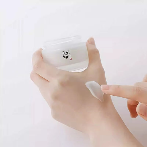 KoreanEye Cream Moisturizes Fades Dark Circles Face Cream Effectively Locks in Moisture Nutrients by the Skin